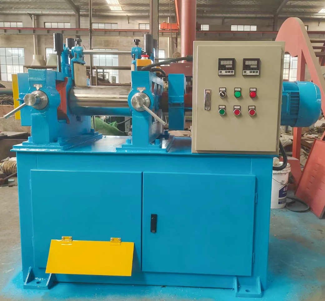 小型實(shí)驗(yàn)室煉膠機(jī)-6寸橡膠開煉機(jī)-160型開放式出片機(jī)